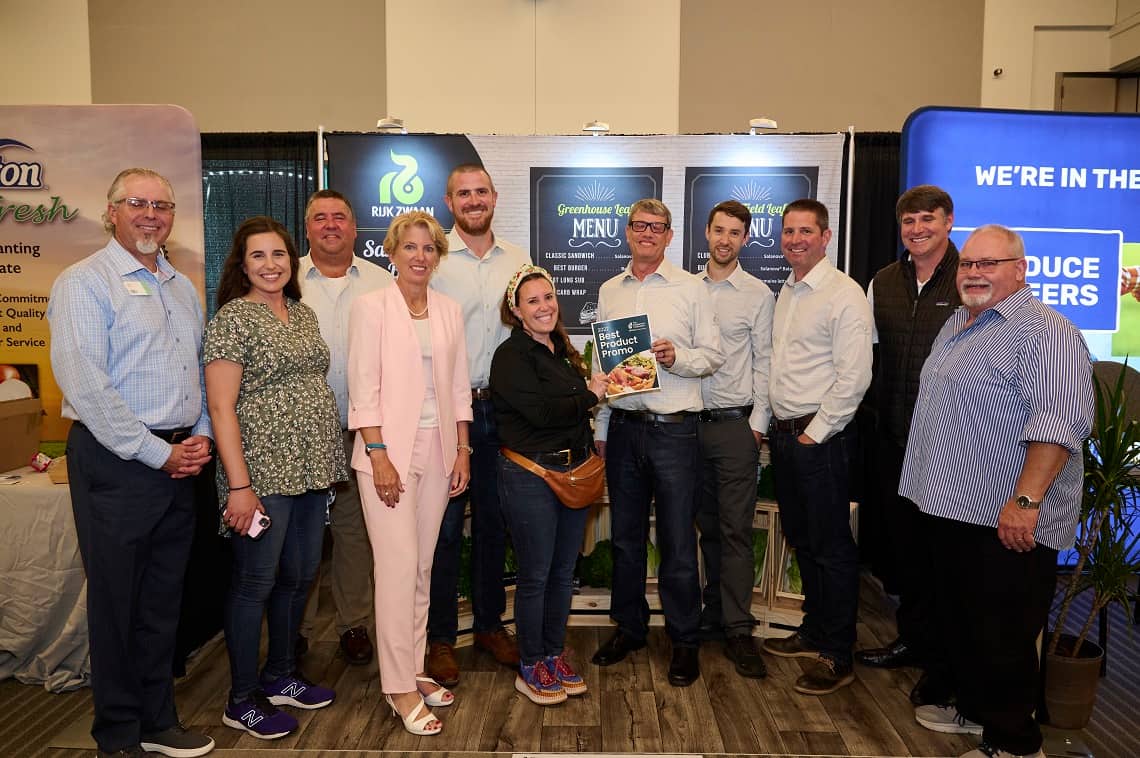 Representatives from Rijk Zwaan accepting their marketing award at the 2022 Foodservice Conference