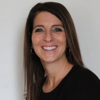 Monica Stewart headshot